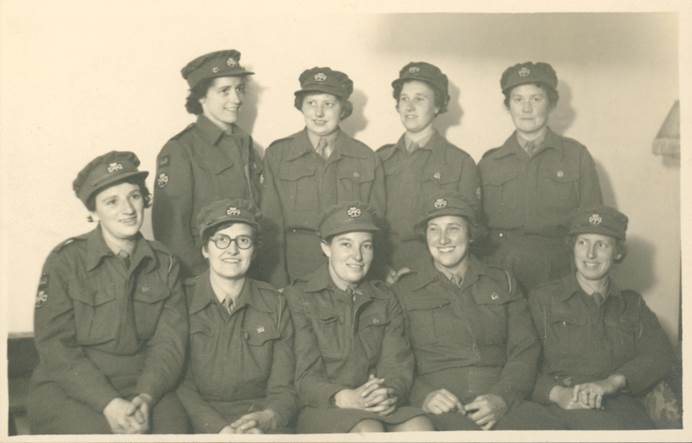 Guide International Service 4th Team, pictured in 1943.