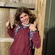 Jenn, 14, Cymru